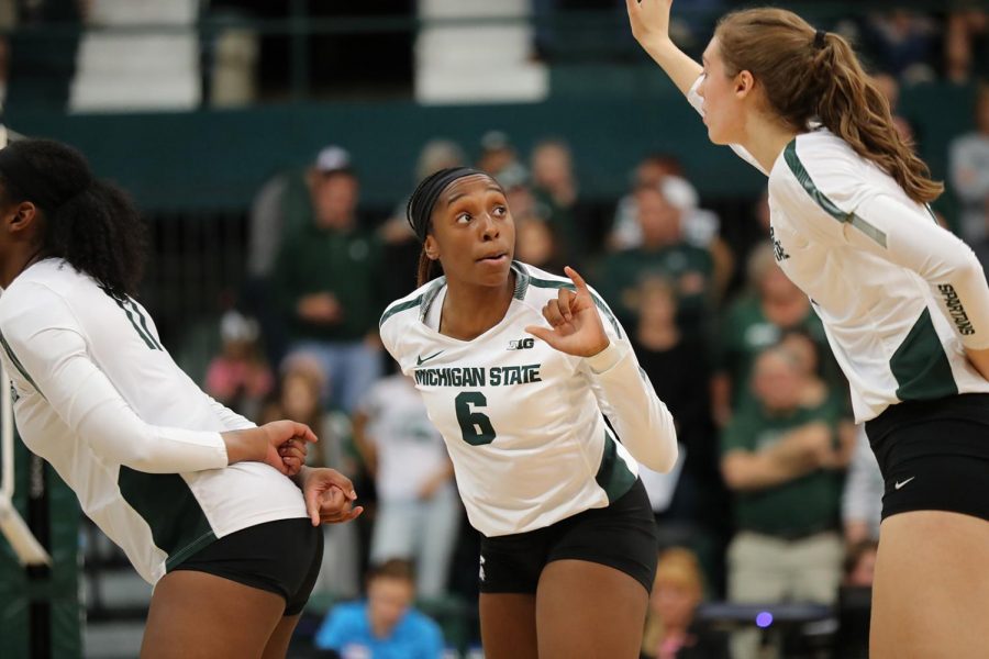 Biamba Kabengele directs her teammates during a game/Photo Credit: MSU Athletic Communications 