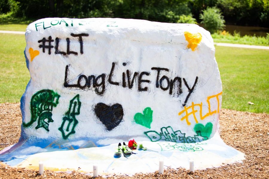 Tony Martin remembered at The Rock/ (Photo: George Pham /Impact)