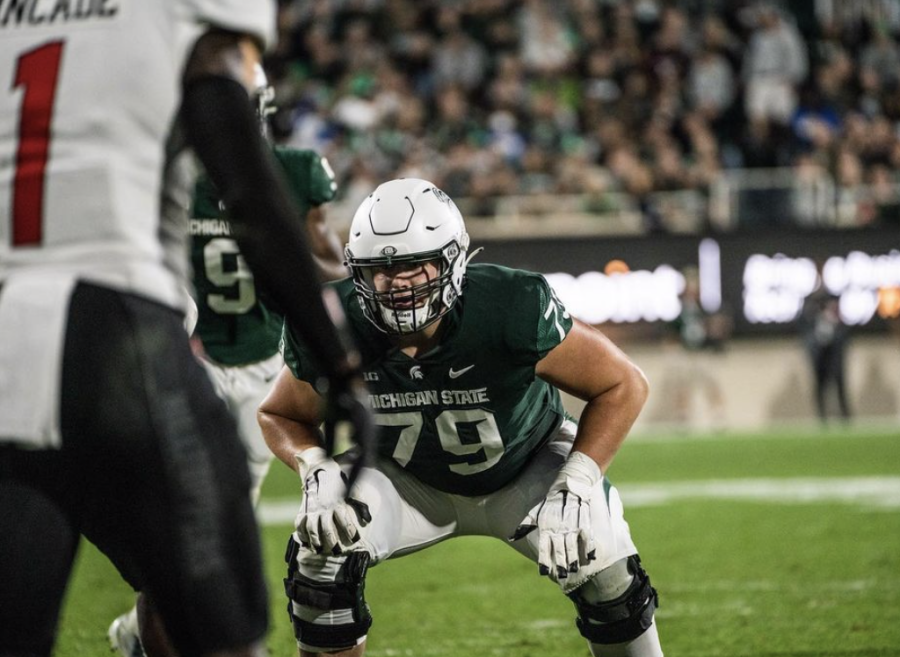 MSU offensive tackle Jarrett Horst lines up in the Spartans 48-31 win over Western Kentucky on Oct. 2, 2021/ Photo Credit: MSU Athletic Communications 