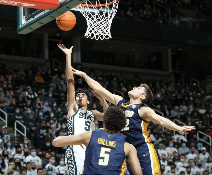 MSU guard Max Christie attempts a contested layup during the Spartans 81-68 win over Toledo on Dec. 4, 2021/ Photo Credit: MSU Athletic Communications