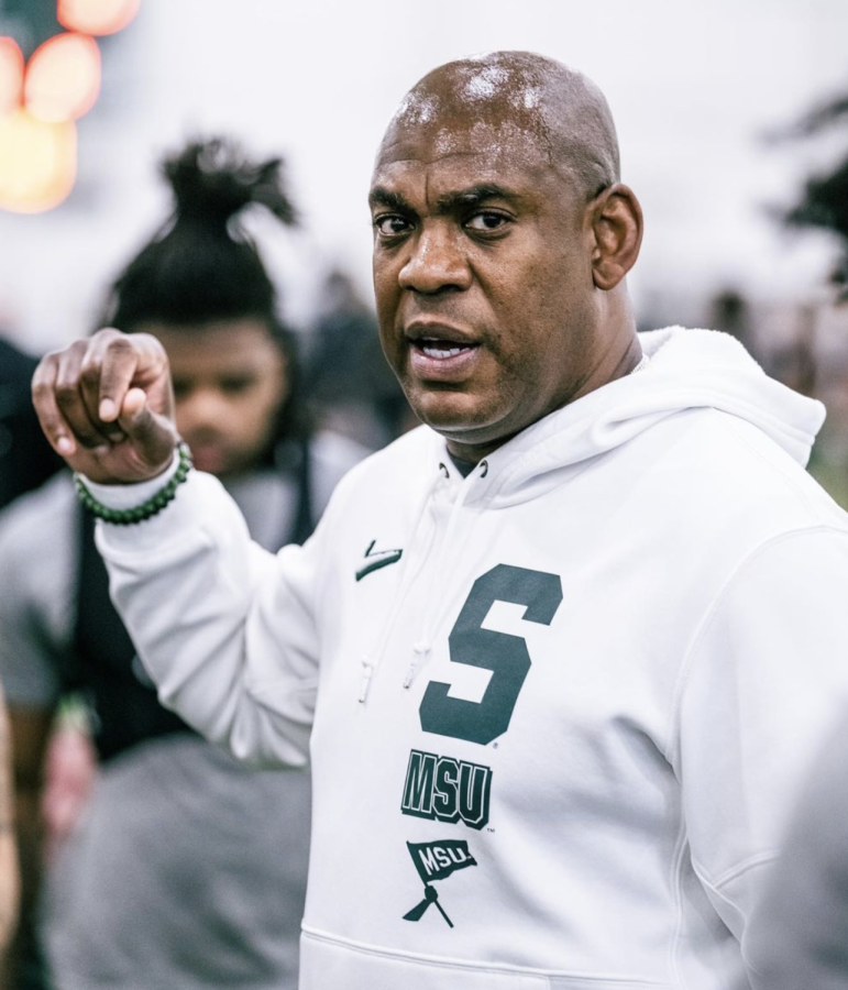MSU head coach Mel Tucker talks with his team during a 2022 offseason training session/ Photo Credit: MSU Athletic Communications