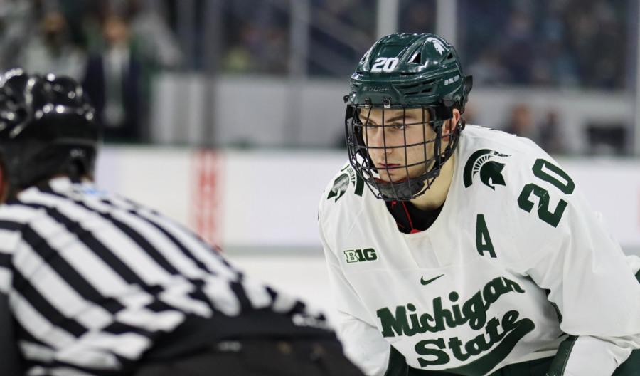MSU+forward+Josh+Nodler+prepares+for+a+face-off+during+the+Spartans+5-3+loss+to+Penn+State+on+Feb.+25%2C+2022%2F+Photo+Credit%3A+Sarah+Smith%2FWDBM