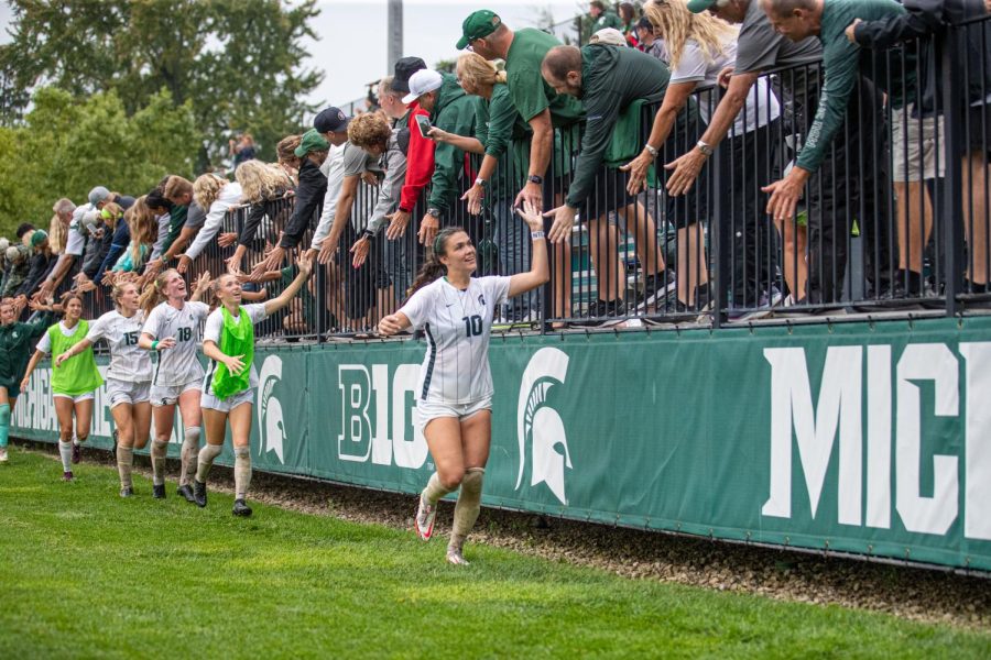Camryn Evans and her teammates greet the fans after 4-2 win over Colorado. Sept.11, 2022 Photo Credit: Sarah Smith/WDBM