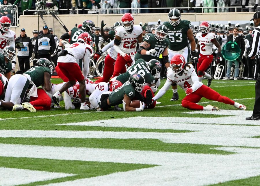 Jalen Berger reaches for endzone in win over Rutgers on Nov. 12, 2022/ Photo credit: Jack Moreland