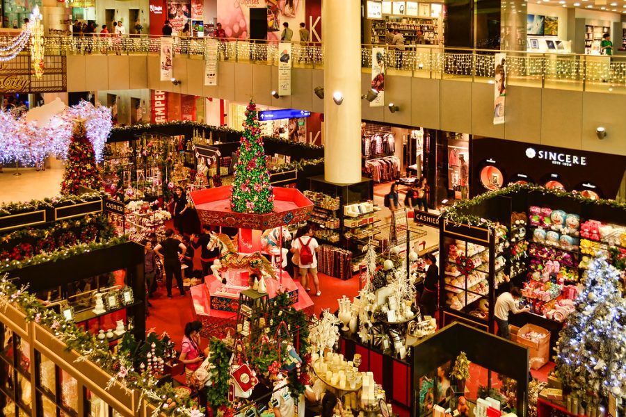Tangs Christmas Store #5 by chooyutshing is licensed under CC BY-NC-SA 2.0.