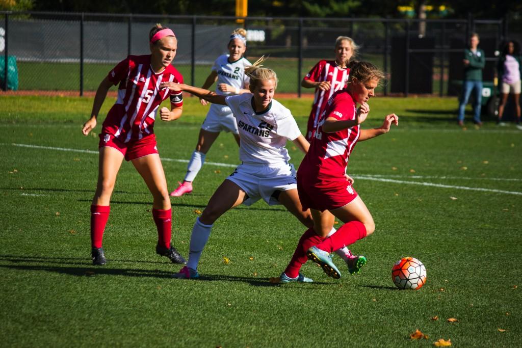 Womens Soccer Keeps Playoff Hopes Alive with 3-1 Win