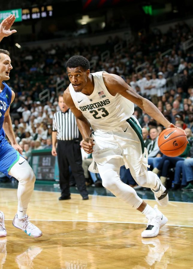 Xavier+Tillman%2FPhoto%3A+MSU+Athletic+Communications