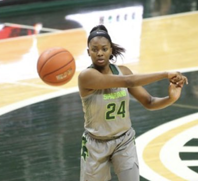 Nia+Clouden+whips+a+pass+in+the+Spartans+93-87+loss+to+No.+14+Maryland%2F+Photo+Credit%3A+MSU+Athletic+Communications