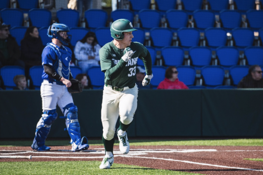 MSU+outfielder+Casey+Mayes+runs+out+of+the+batters+box%2F+Photo+Credit%3A+MSU+Athletic+Communications%0A%0A