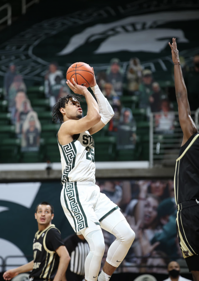 MSU+forward+Malik+Hall+attempts+a+runner+in+the+Spartans+79-61+over+Western+Michigan+on+Dec.+6%2C+2020%2F+Photo+Credit%3A+MSU+Athletic+Communications+