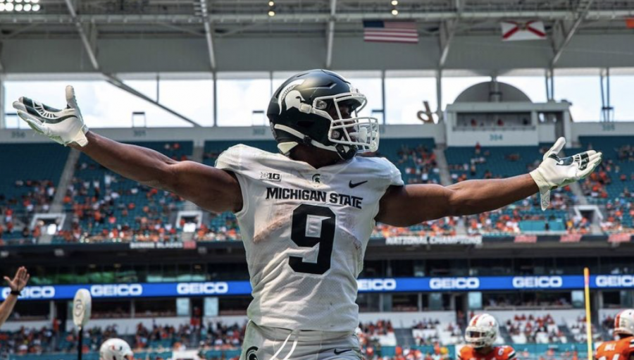 MSU running back Kenneth Walker celebrates after scoring a touchdown in the Spartans 38-17 win over No. 24 Miami on Sept. 18, 2021/ Photo Credit: MSU Athletic Communications 