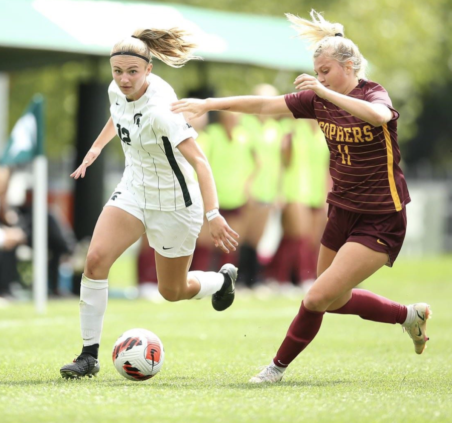 MSU forward Jordyn Wickes dribbles the ball in the Spartans 1-0 win over Central Michigan on Aug. 26, 2021/ Photo Credit: MSU Athletic Communications 