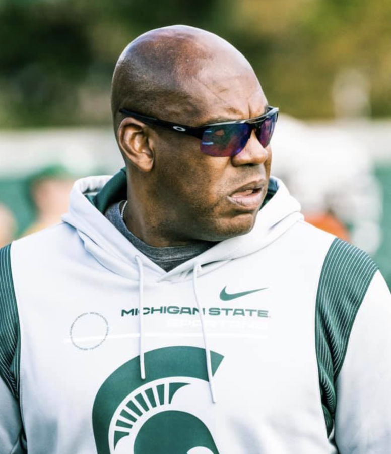 MSU head coach Mel Tucker supervises a 2021 practice during the bye week/ Photo Credit: MSU Athletic Communications 