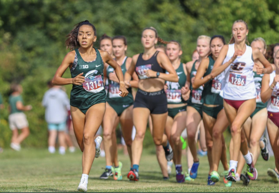 MSU+cross+country+runner+Fatima+Giron+leads++a+pack+of+Central+Michigan+runners+during+a+meet%2F+Photo+Credit%3A+Central+Michigan+Athletic+Communications+