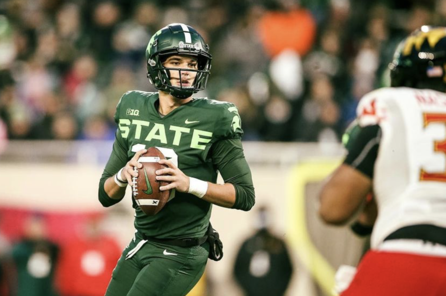 MSU+quarterback+Payton+Thorne+looks+for+an+open+receiver+during+the+Spartans+40-21+win+over+Maryland+on+Nov.+13%2C+2021%2F+Photo+Credit%3A+MSU+Athletic+Communications+