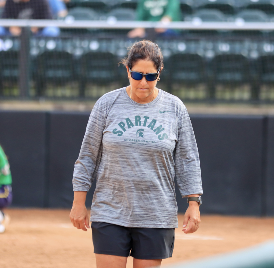 MSU+softball+head+coach+Jacquie+Joseph+during+the+Spartans+scrimmage+against+Note+Dame+on+Oct.+9%2C+2021%2F+Photo+Credit%3A+Sarah+Smith%2FWDBM