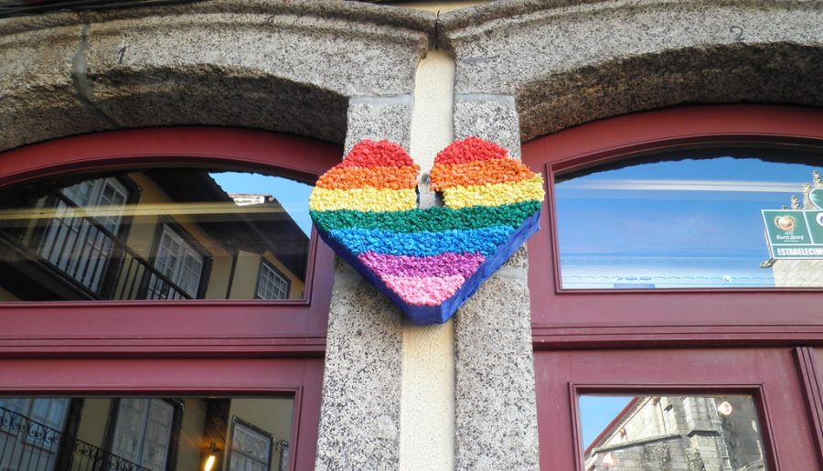 gay pride heart (Guimarães 2012) by Open City Guimarães is licensed under CC BY-NC-SA 2.0