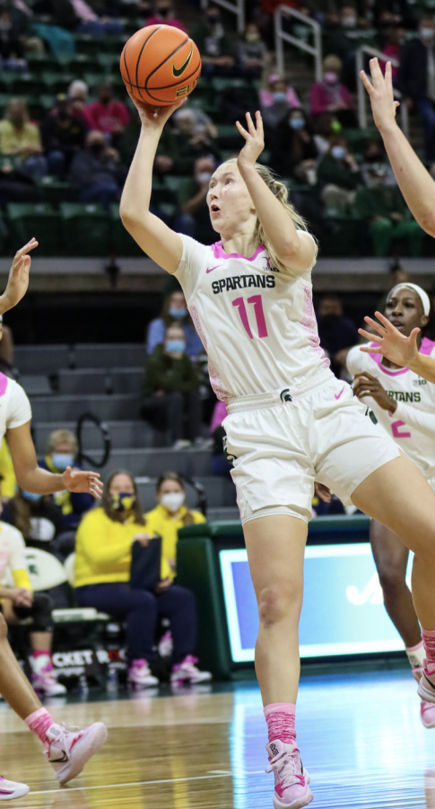 MSU+forward+Matilda+Ekh++attempts+a+runner+in+the+lane+during+the+Spartans+63-57+win+over+No.+4+Michigan+on+Feb.+10%2C+2022%2F+Photo+Credit%3A+Sarah+Smith%2FWDBM