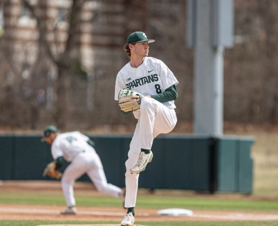 MSU pitcher Harrison Cook delivers a pitch during the Spartans 9-2 loss to Illinois on May 25, 2022/ Photo Credit: MSU Athletic Communications
