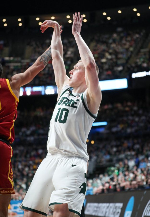 Joey Hauser shoots the ball during Michigan States 72-62 victory over USC in the first round of the NCAA Tournament on March 17, 2023. Photo Credit: Sarah Smith/WDBM