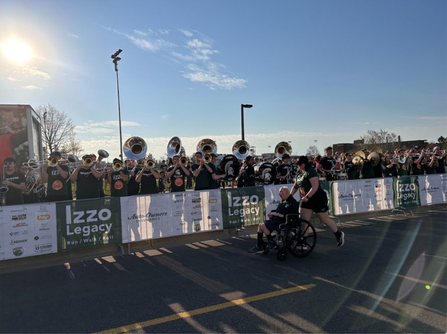 The Izzo family supports local charities with annual Run/Walk/Roll