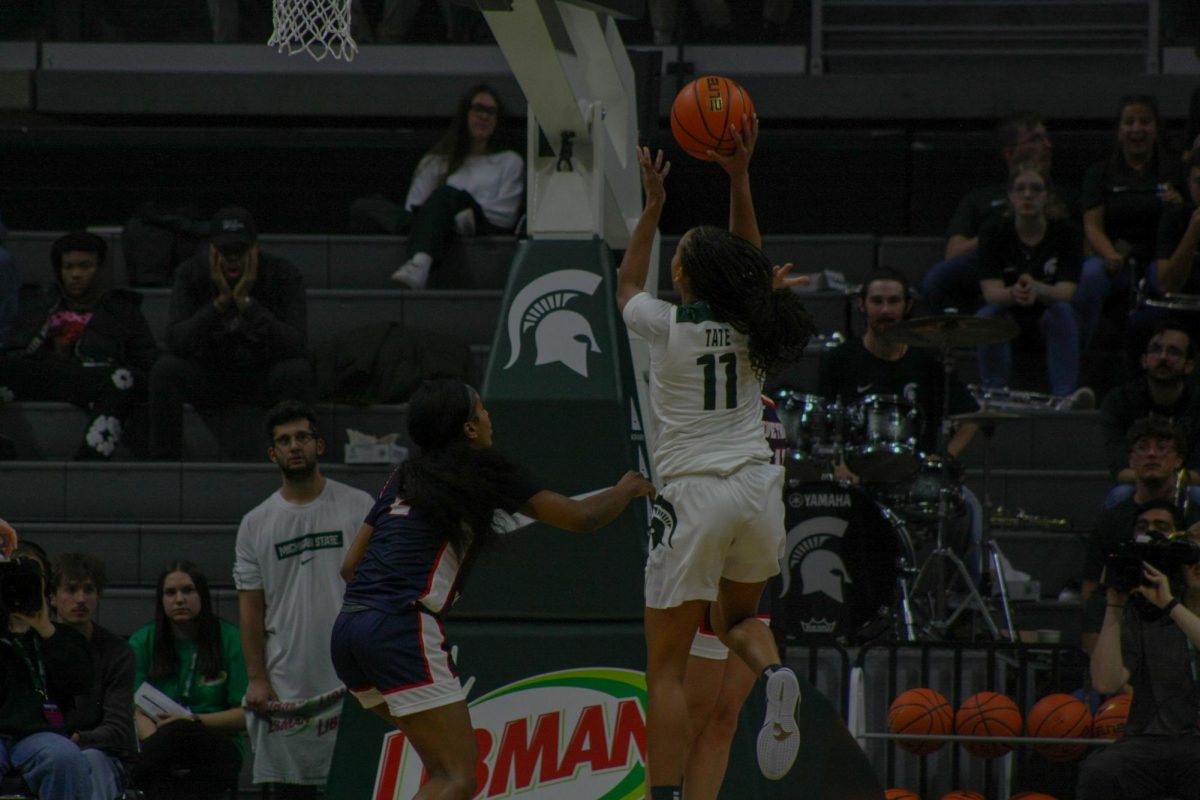 MSU forward Jocelyn Tate drives to lane in MSU's win over Detroit Mercy (East Lansing, Nov. 20 2024)